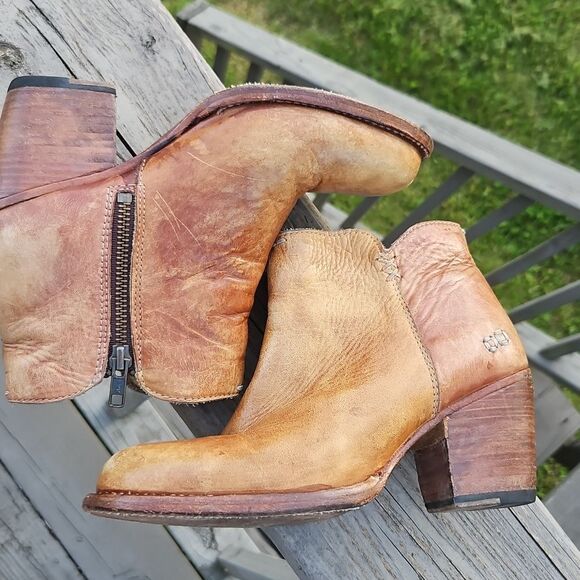 Bed Stu Yell Tan Distressed Leather Ankle Boots Size 6 - Picture 7 of 8